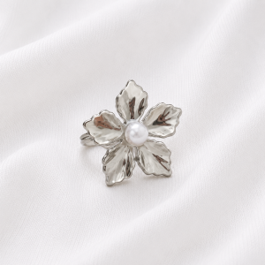 Anillo Magnolia Plata