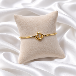 Pulsera Clara.